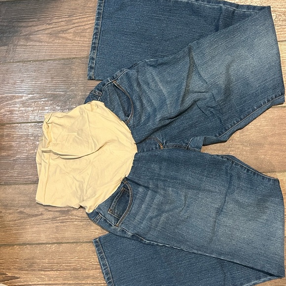 Maternity flare leg jeans - Picture 3 of 3